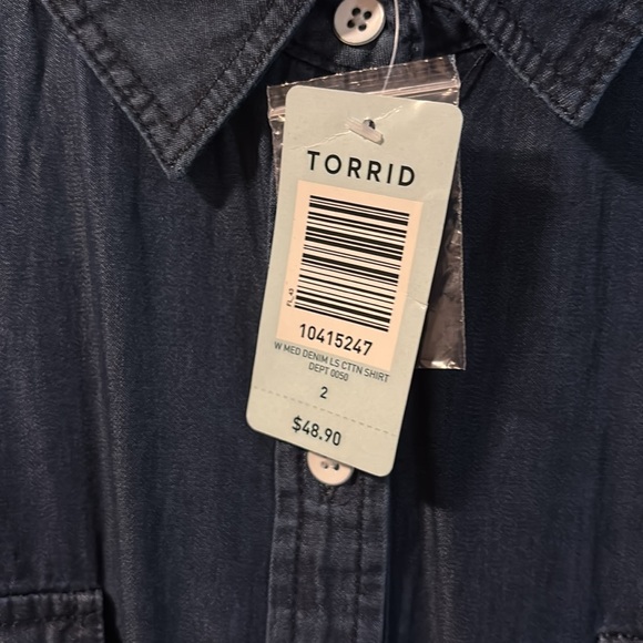 Torrid Top - Picture 3 of 3